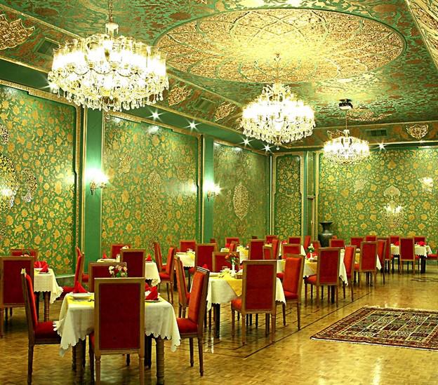 تالار زرین هتل عباسی اصفهان
